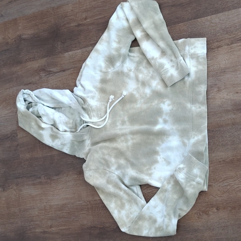 Green tie dye hoodie